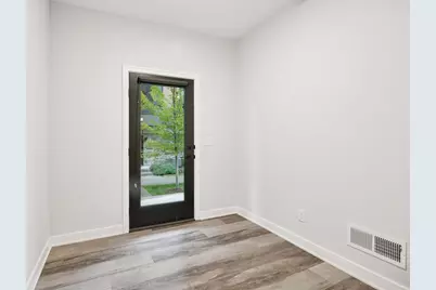 6371 16th Avenue S, Richfield, MN 55423 - Photo 4