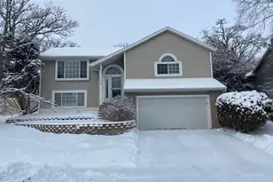 2117 Beacon Dr SW, Rochester, MN 55902 - Photo 1