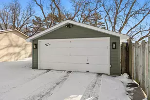 3634 Arcade St N, Vadnais Heights, MN 55127 - Photo 38
