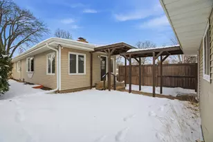 401 E 99th St, Bloomington, MN 55420 - Photo 26
