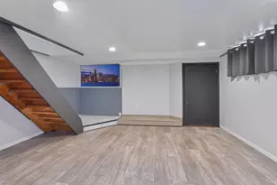 1801 3rd Ave N, Minneapolis, MN 55405 - Photo 20