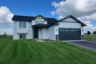 105 Cedar St, Kimball, MN 55353 - Photo 1