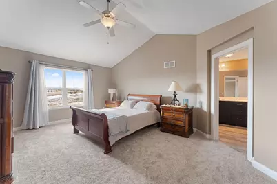 4014 Holasek Path, Chaska, MN 55318 - Photo 8