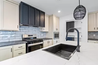 118 Division Street, Sandstone, MN 55072 - Photo 2