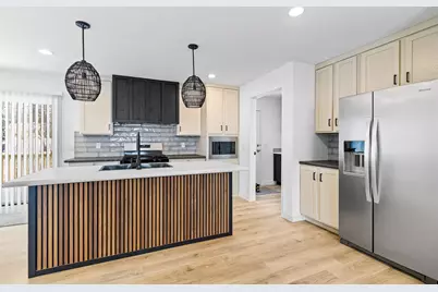 118 Division Street, Sandstone, MN 55072 - Photo 2