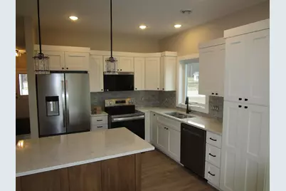 803 3rd Avenue NW, Pine Island, MN 55963 - Photo 2
