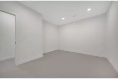 320 Laurel Curve, Golden Valley, MN 55426 - Photo 36