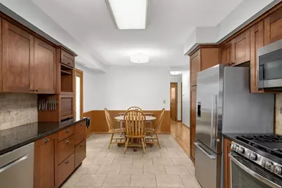 8332 Chicago Avenue S, Bloomington, MN 55420 - Photo 10