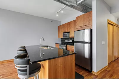 1211 Lagoon Avenue #410, Minneapolis, MN 55408 - Photo 10