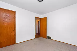 2245 Conway St, Saint Paul, MN 55119 - Photo 22