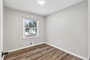 2013 Gettysburg Ave N, Golden Valley, MN 55427 - Photo 12