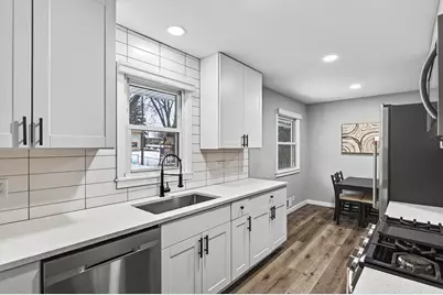 2013 Gettysburg Avenue N, Golden Valley, MN 55427 - Photo 2