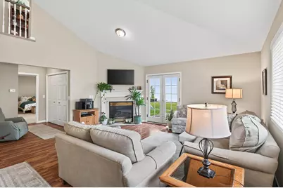 2905 Devonshire Circle, Woodbury, MN 55125 - Photo 2