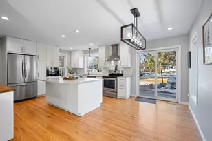 3424 Roosevelt St NE, Saint Anthony, MN 55418 - Photo 4