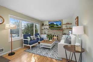 3424 Roosevelt St NE, Saint Anthony, MN 55418 - Photo 2