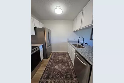 8864 Cottonwood Lane N, Maple Grove, MN 55369 - Photo 6