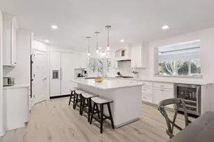 14 Woodland Rd, Edina, MN 55424 - Photo 12