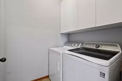 1968 Lincoln Lane, Chanhassen, MN 55317 - Photo 16