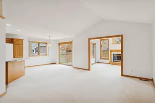 6109 Creekview Ln N, Brooklyn Park, MN 55443 - Photo 4