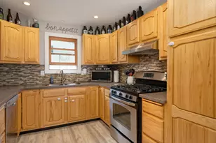 204 Hartley St, Coleraine, MN 55722 - Photo 10