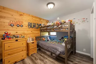 204 Hartley St, Coleraine, MN 55722 - Photo 14