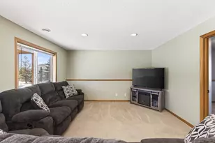 5512 Kalenda Dr NE, Albertville, MN 55301 - Photo 16