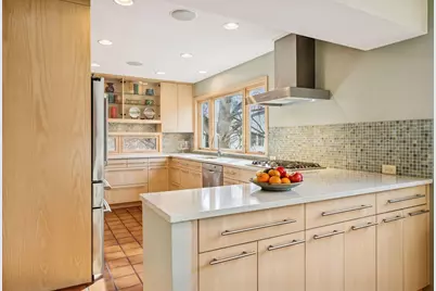 2700 Glenhurst Avenue, Saint Louis Park, MN 55416 - Photo 18