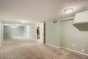 2922 Simpson St, Roseville, MN 55113 - Photo 24