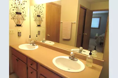 15157 Patricia Court, Eden Prairie, MN 55346 - Photo 12