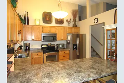 15157 Patricia Court, Eden Prairie, MN 55346 - Photo 6