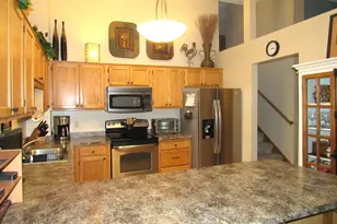 15157 Patricia Ct, Eden Prairie, MN 55346 - Photo 6