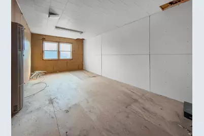 402 4th Street N, Ellendale, MN 56026 - Photo 24