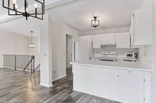 6970 Chaparral Ln, Chanhassen, MN 55317 - Photo 12