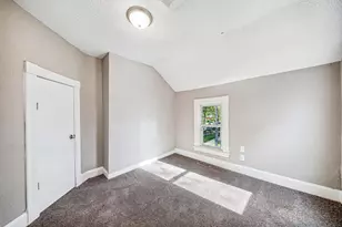 2433 16th Ave S, Minneapolis, MN 55404 - Photo 4