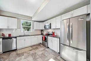 2433 16th Ave S, Minneapolis, MN 55404 - Photo 8