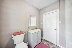 2433 16th Ave S, Minneapolis, MN 55404 - Photo 6