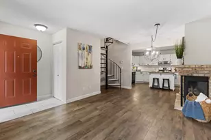 2240 Ridge Dr, Saint Louis Park, MN 55416 - Photo 10