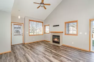 17410 Gettysburg Way, Lakeville, MN 55044 - Photo 4