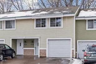 3275 Hill Ridge Dr, Eagan, MN 55121 - Photo 2