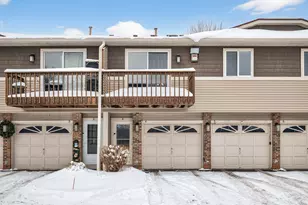 14025 44th Pl N, Plymouth, MN 55446 - Photo 2