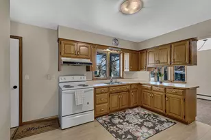 409 Heritage Dr, Sartell, MN 56377 - Photo 10