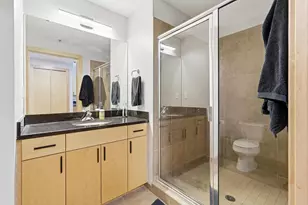 215 10th Ave S, Minneapolis, MN 55415 - Photo 26