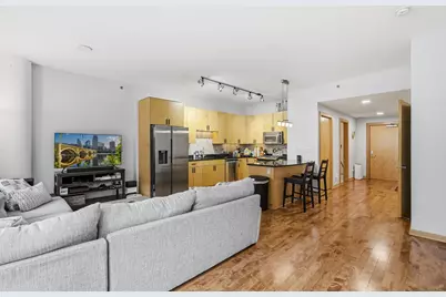215 10th Avenue S #333, Minneapolis, MN 55415 - Photo 1