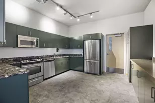 215 10th Ave S, Minneapolis, MN 55415 - Photo 46