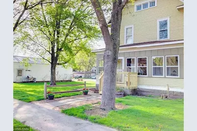 215 Front Street E, Redwood Falls, MN 56283 - Photo 2