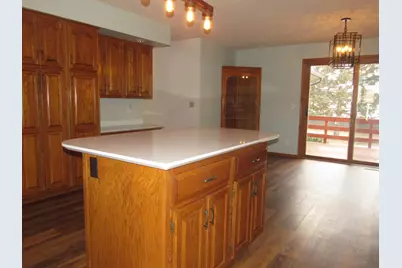 1621 Oakwood Drive, Worthington, MN 56187 - Photo 4