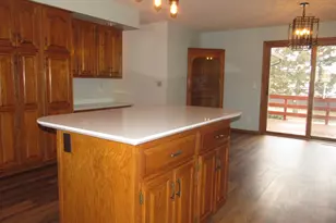 1621 Oakwood Dr, Worthington, MN 56187 - Photo 4