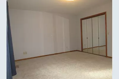 1621 Oakwood Drive, Worthington, MN 56187 - Photo 8