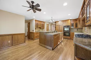 8031 Tierneys Woods Curv, Bloomington, MN 55438 - Photo 4