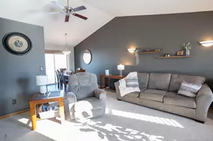 210 8th Ave NW, Plainview, MN 55964 - Photo 8